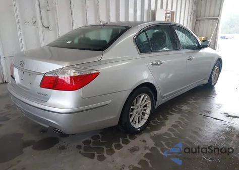 2009 Hyundai Genesis 3.8 z USA, uszkodzony, nr VIN KMHGC46E29U020252